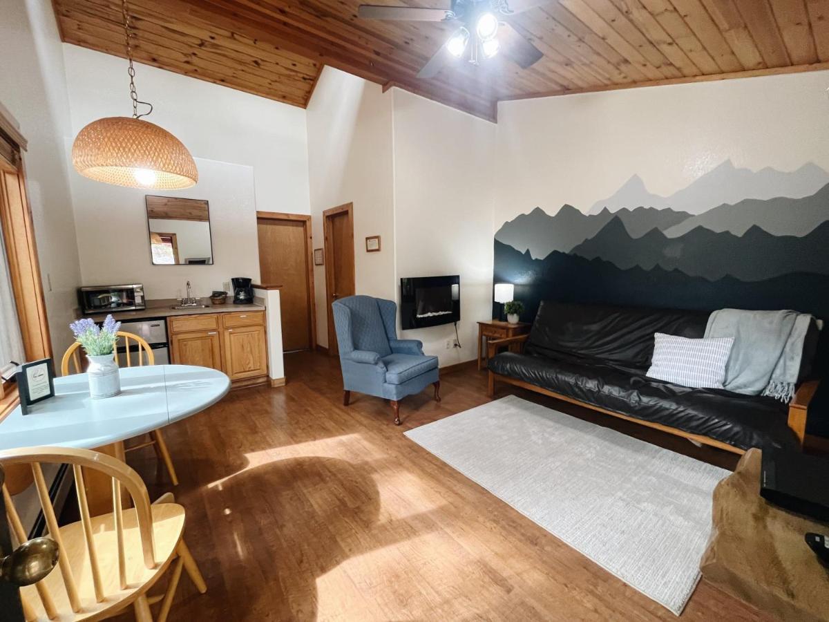 Cozy Cabin Close To Downtown 伍德兰帕克 外观 照片